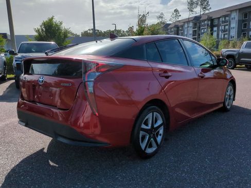 Certified 2018 Toyota Prius Four Touring FWD image 6