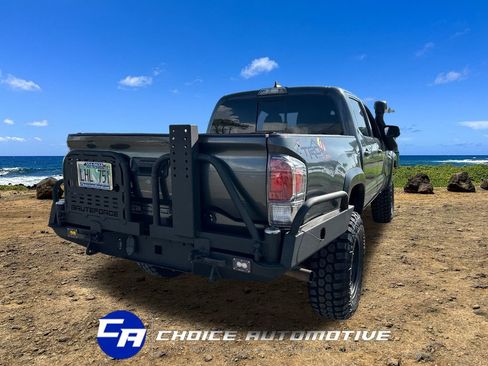 Used 2019 Toyota Tacoma TRD Off-Road image 7