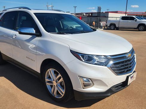 Used 2018 Chevrolet Equinox Premier FWD image 1