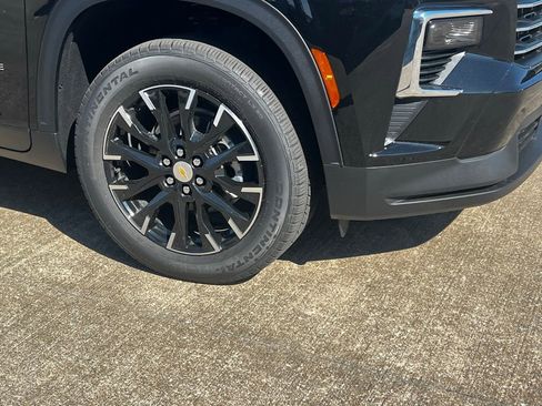 New 2026 Chevrolet Traverse LT w/ Sun and Wheel Package image 7
