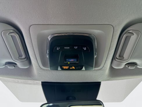 Used 2023 Toyota Corolla Cross LE image 18