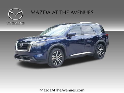Used 2023 Nissan Pathfinder Platinum w/ Cargo Package image 1