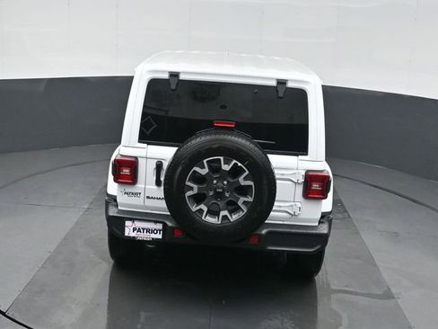 New 2026 Jeep Wrangler Unlimited Sahara AWD/4WD image 30