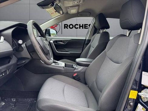 Certified 2022 Toyota RAV4 XLE AWD/4WD image 40