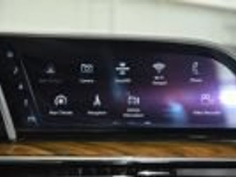 Certified 2024 Cadillac Escalade ESV Sport Platinum w/ LPO, ONYX Package AWD/4WD image 9