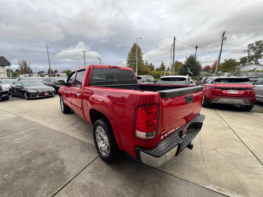 Used 2011 GMC Sierra 1500 SLE w/ Regional Value Package AWD/4WD image 5