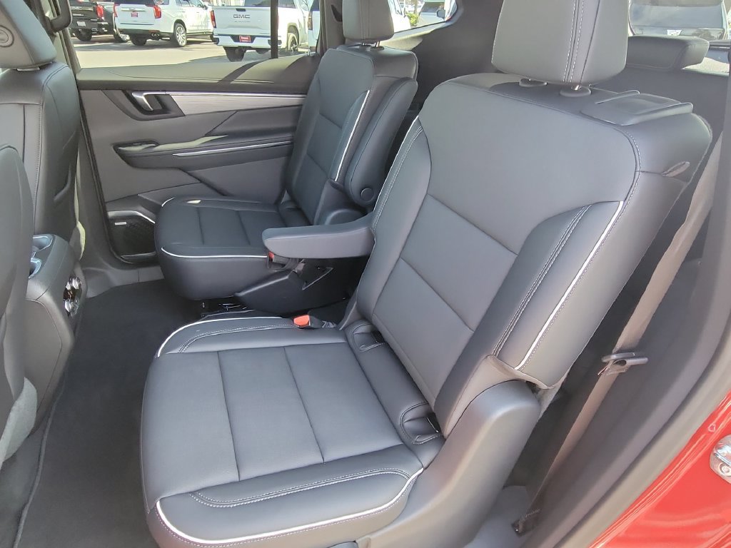 Used 2026 Buick Enclave Preferred FWD image 25