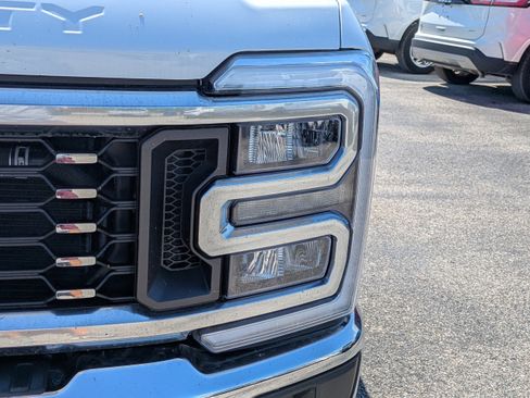 Used 2026 Ford F350 Lariat w/ Lariat Ultimate Package AWD/4WD image 10