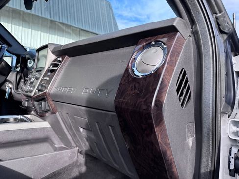 Used 2016 Ford F250 Platinum image 27