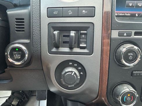 Used 2015 Ford Expedition Platinum AWD/4WD image 28