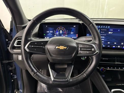 Certified 2025 Chevrolet Traverse LT image 28