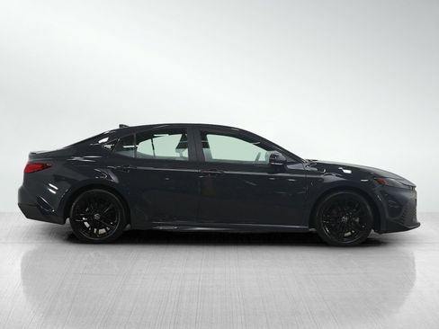 Used 2025 Toyota Camry SE image 6