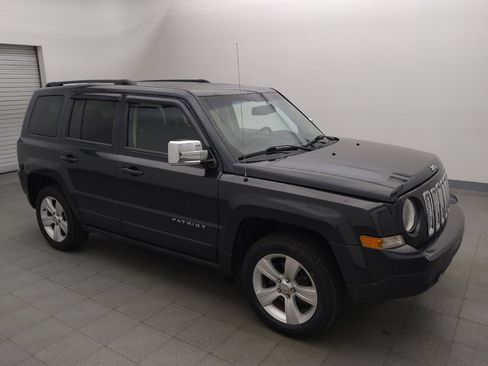 Used 2015 Jeep Patriot Latitude AWD/4WD image 11