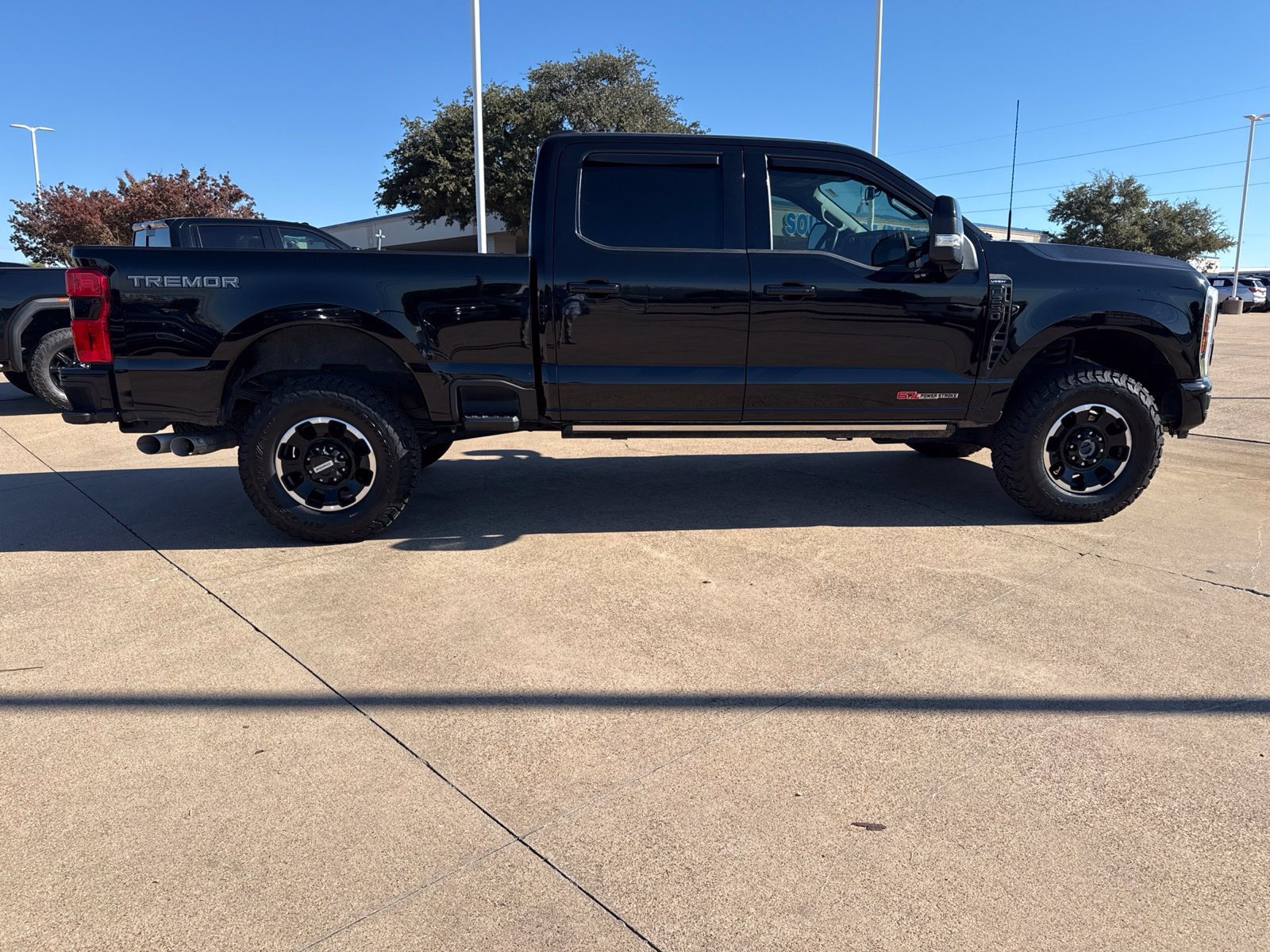 Used 2025 Ford F250 Lariat w/ Lariat Ultimate Package AWD/4WD image 8