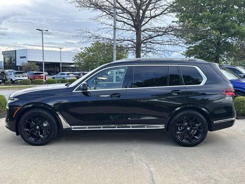 Certified 2026 BMW X7 xDrive40i AWD/4WD image 2