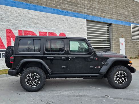 New 2026 Jeep Wrangler Unlimited Rubicon w/ Technology Group image 8