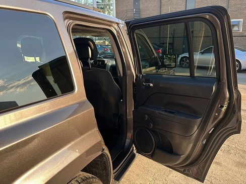 Used 2015 Jeep Patriot Sport image 20