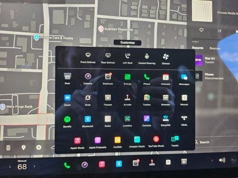 Used 2024 Tesla Model X image 44