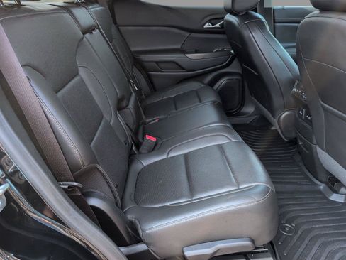 Used 2023 GMC Acadia SLT AWD/4WD image 35