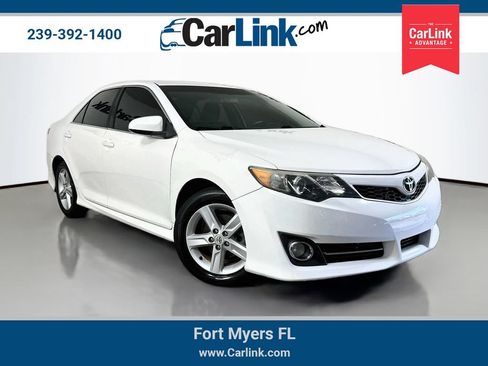 Used 2012 Toyota Camry SE FWD image 1