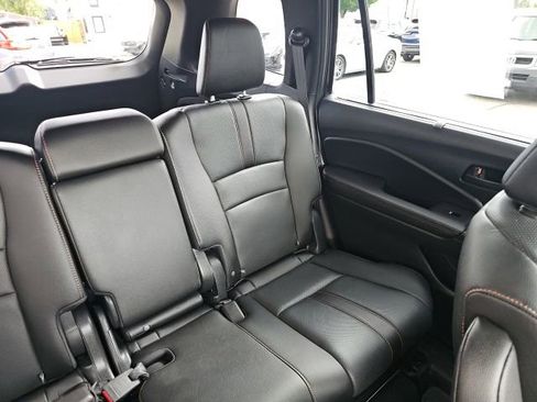 Used 2023 Honda Passport TrailSport image 13