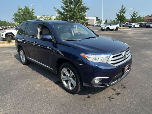 Used 2013 Toyota Highlander Limited AWD/4WD image 8