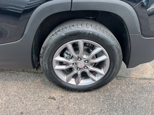 Used 2024 GMC Terrain SLT w/ Tech Package AWD/4WD image 9