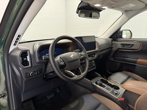 Used 2025 Ford Bronco Sport Outer Banks w/ Outer Banks Tech Package+ image 17