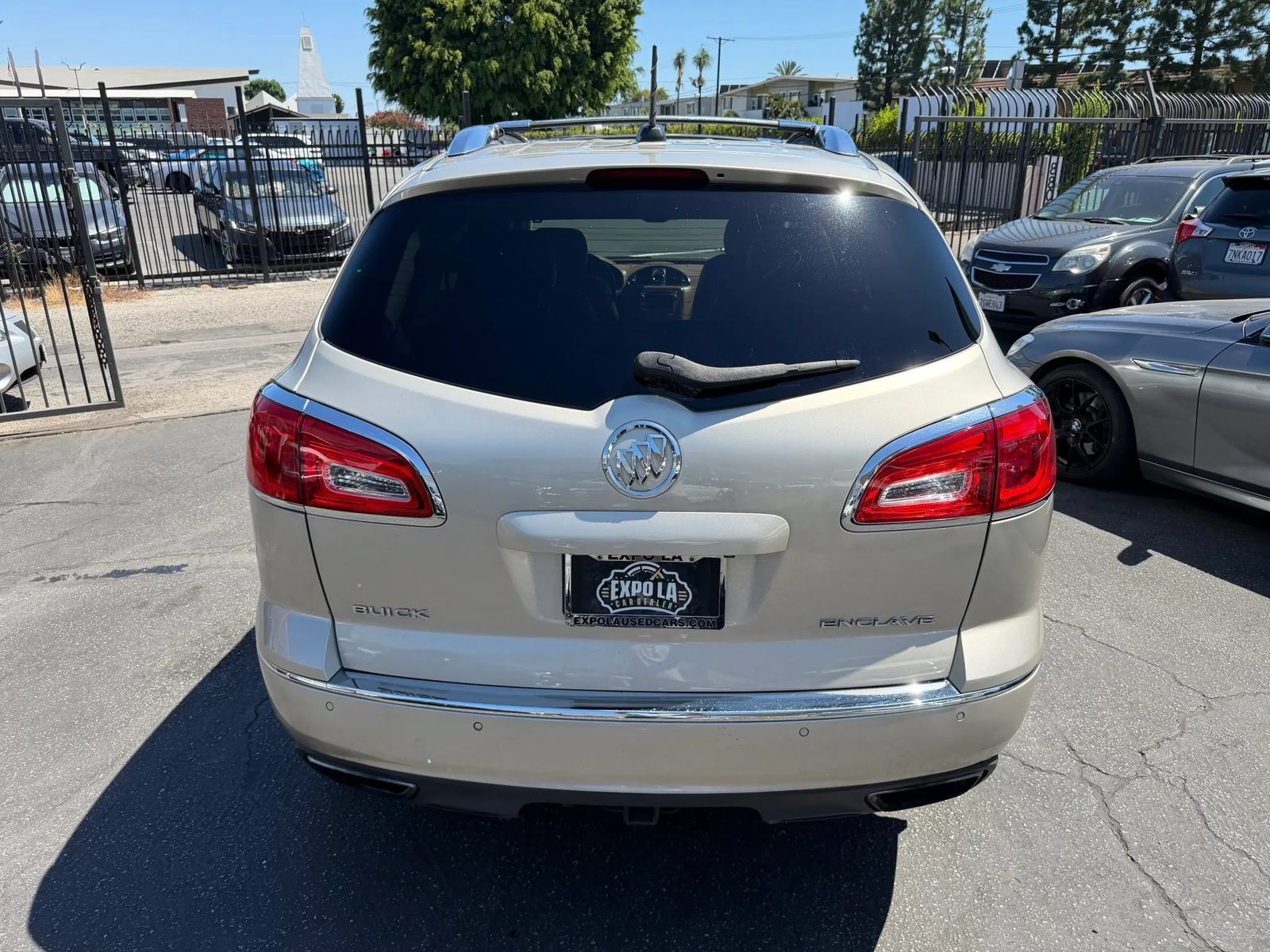 Used 2016 Buick Enclave Leather w/ Trailering Package FWD image 15