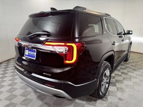 Used 2023 GMC Acadia SLT w/ Preferred Package image 9