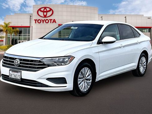 Used 2019 Volkswagen Jetta S image 10