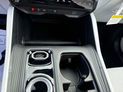 New 2026 Jeep Cherokee Laredo AWD/4WD image 19