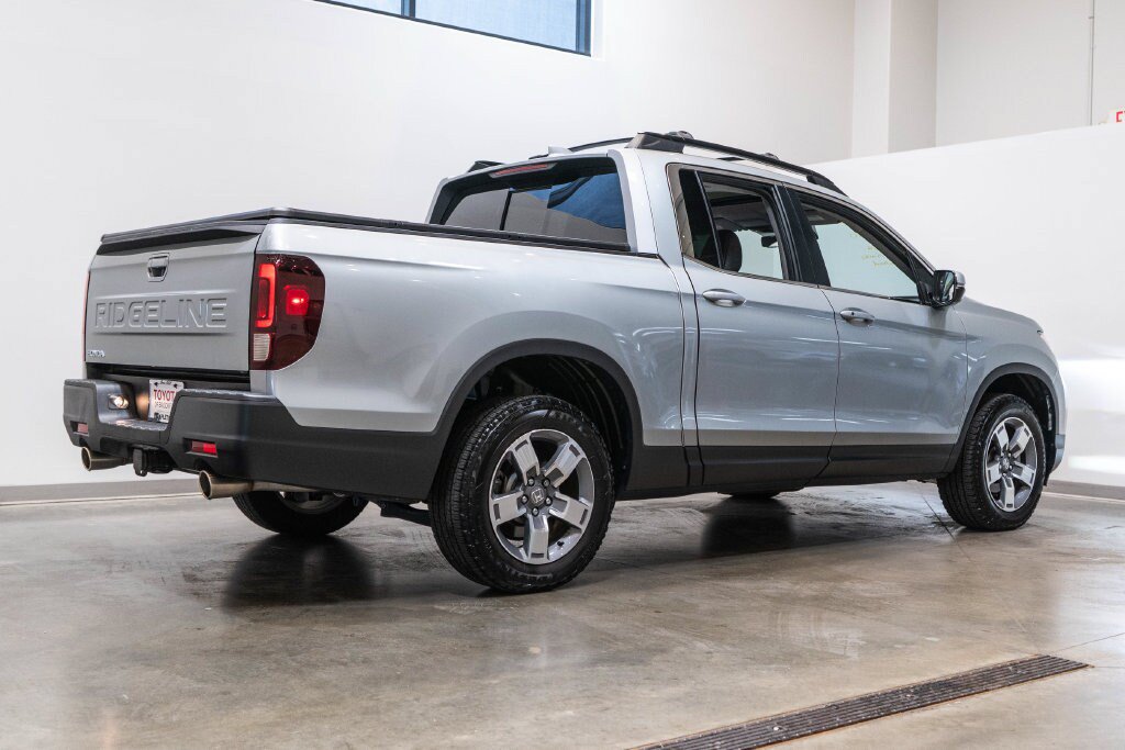 Used 2025 Honda Ridgeline RTL image 9