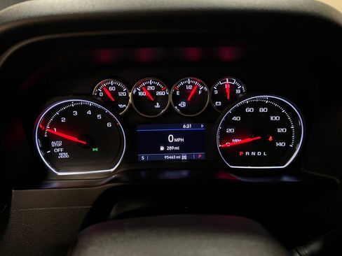 Used 2020 Chevrolet Silverado 1500 LT w/ All-Star Edition image 18