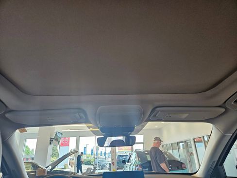 Used 2025 MAZDA CX-50 2.5 Hybrid w/ Premium Plus Pkg image 22