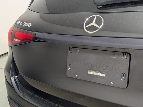 Used 2023 Mercedes-Benz GLC 300 image 7
