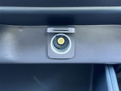 New 2025 Ford Maverick XL w/ 4K Tow Package image 7