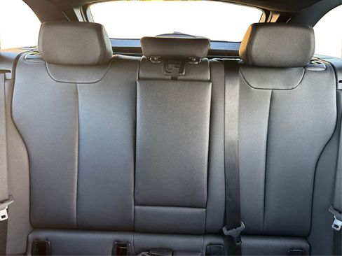 Used 2018 BMW 330i xDrive Wagon image 15