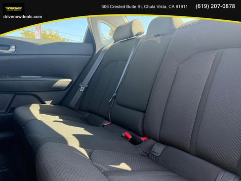 Used 2016 Kia Optima LX FWD image 14