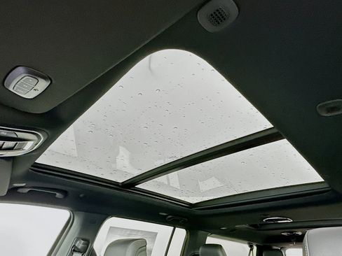 New 2026 Jeep Grand Wagoneer L 4WD image 14