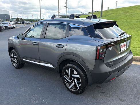 New 2026 Nissan Kicks SV w/ Cold Weather Package FWD image 4