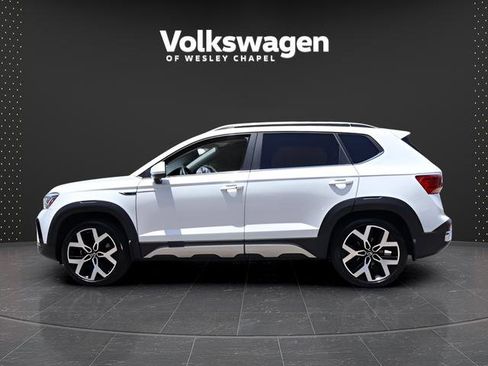 Certified 2022 Volkswagen Taos SEL AWD/4WD image 5