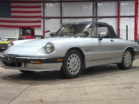 Used 1987 Alfa Romeo Spider Quadrifoglio RWD image 1