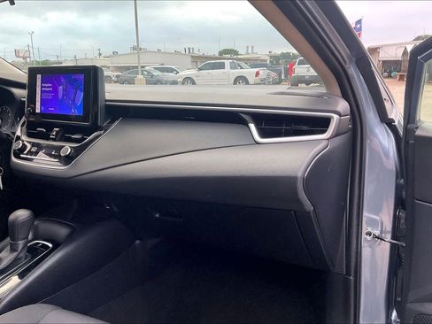 Used 2024 Toyota Corolla LE image 18