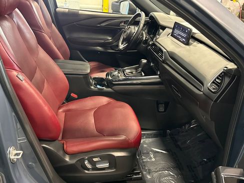 Certified 2023 MAZDA CX-9 Carbon Edition image 17