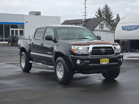 Used 2008 Toyota Tacoma PreRunner RWD image 2