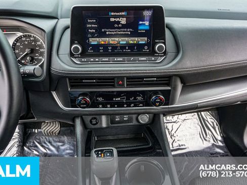 Used 2025 Nissan Rogue SV image 38