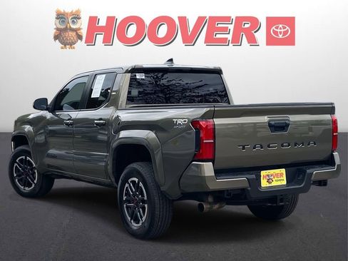 Used 2024 Toyota Tacoma TRD Sport image 5