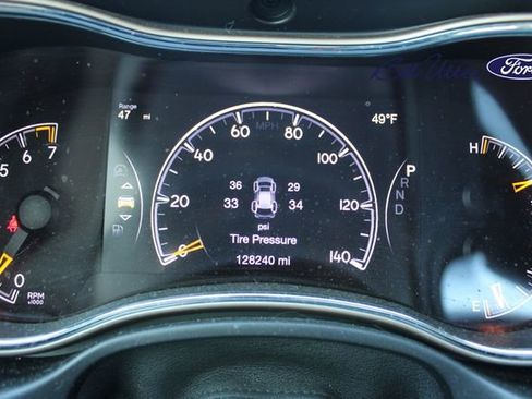 Used 2017 Jeep Grand Cherokee Laredo w/ Quick Order Package 23E image 24