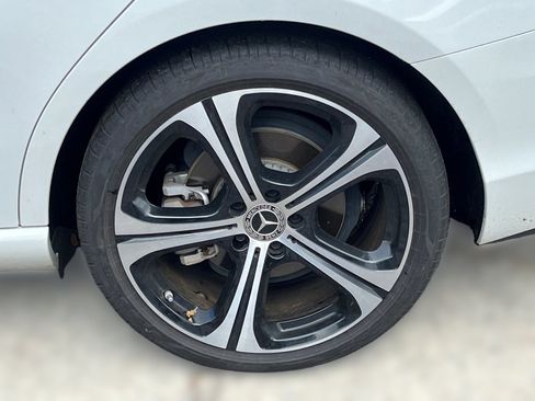 Used 2024 Mercedes-Benz C 300 Sedan image 6